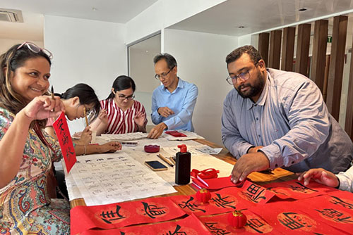 Volunteer Teachers of Confucius Institute at the University of Mauritius Featured at Spring Festival Celebration of ABC Banking